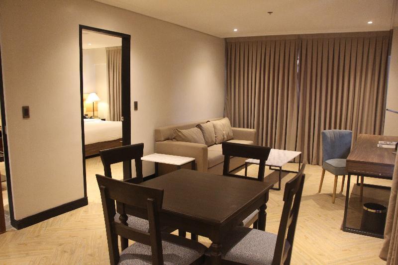 Acacia Hotel Bacolod Dış mekan fotoğraf